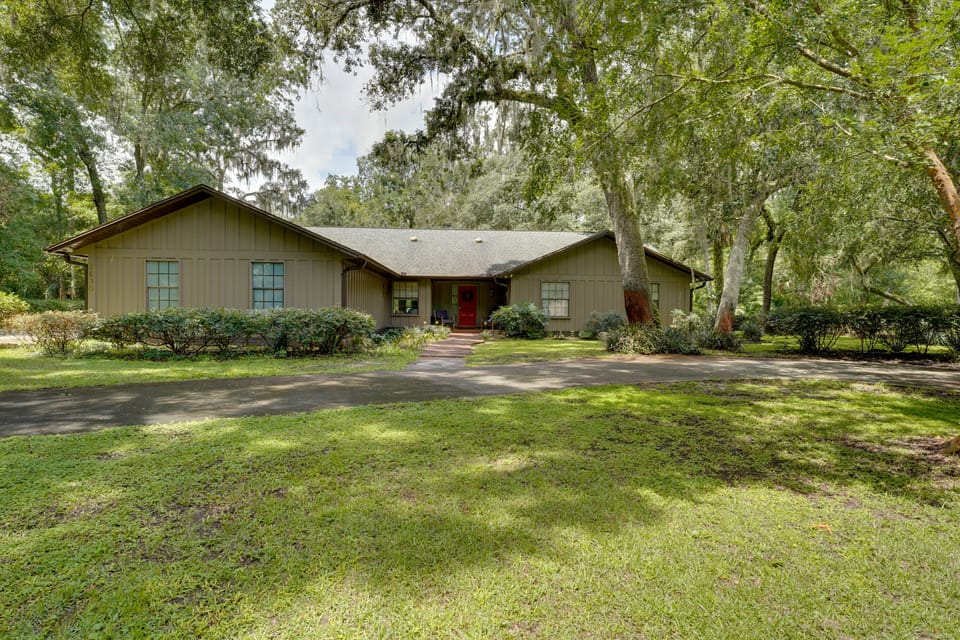 2 Mi to Silver Springs State Pk! Family Hideaway House in Florida