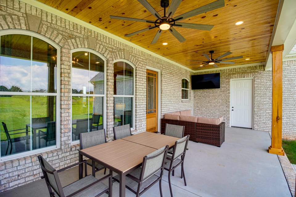 Elevated Designer Home Near Redstone Arsenal House in Alabama