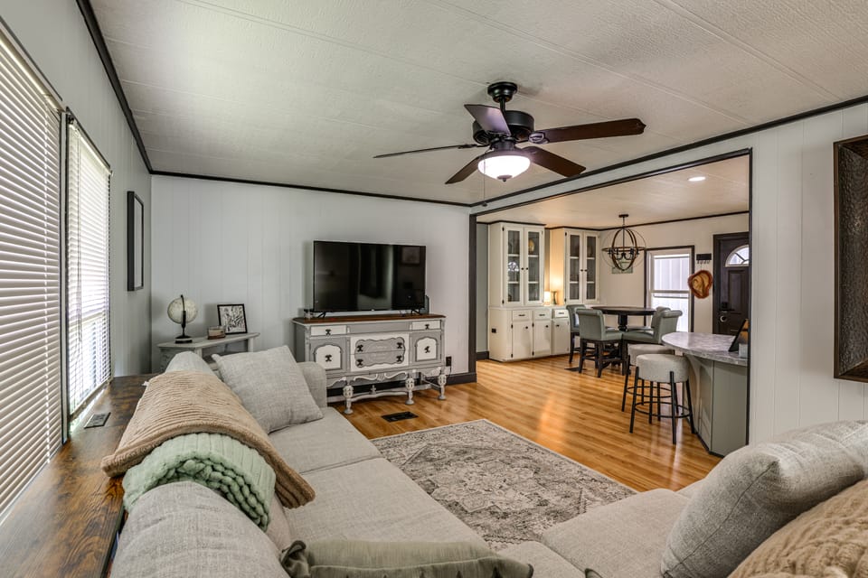 Golf, Sunshine & Fun in the Villages! House in Lady Lake