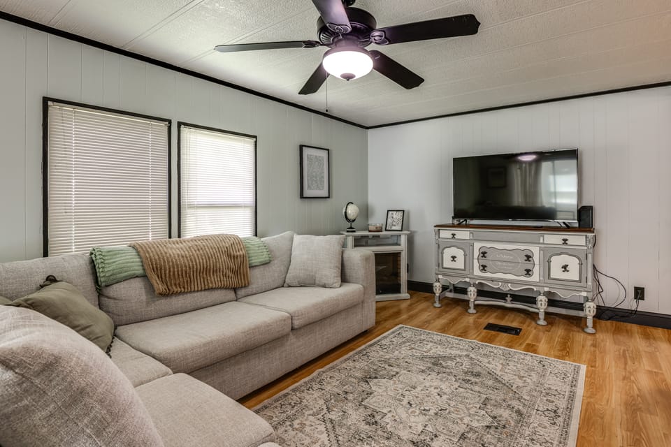 Golf, Sunshine & Fun in the Villages! House in Lady Lake