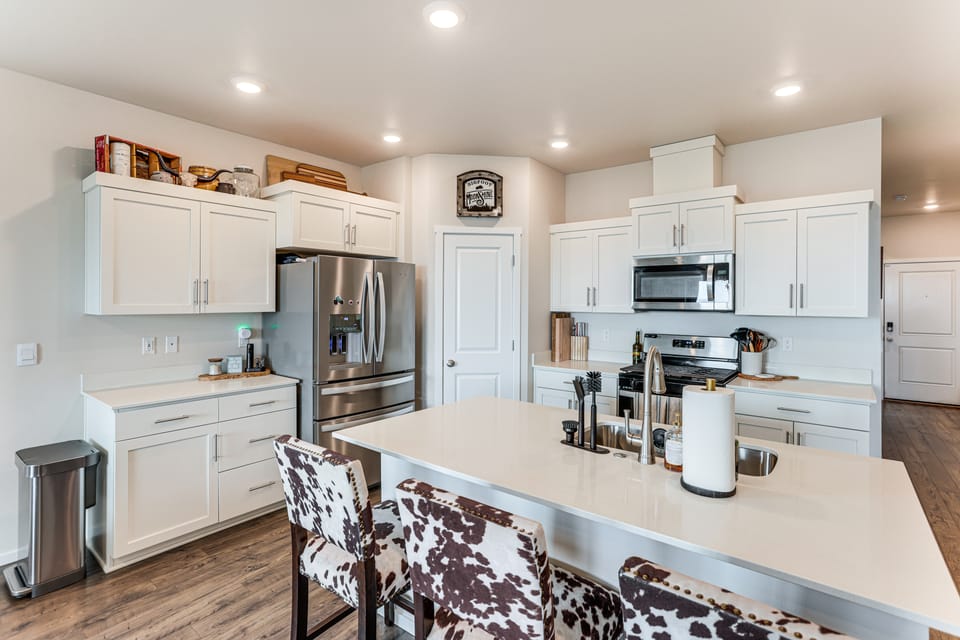 Ridge Views & Fenced Yard! Prineville Family Haven House in Oregon