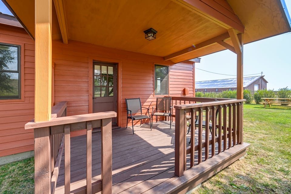 Stillwater River Cabin:  Private Access to Fishing House in Montana