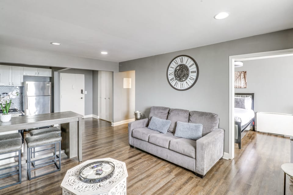 Downtown Atlanta High-Rise Condo Apartment in Atlanta