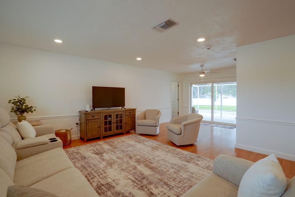 Lanai, Golf Views! Extended Sarasota Stay House in Sarasota