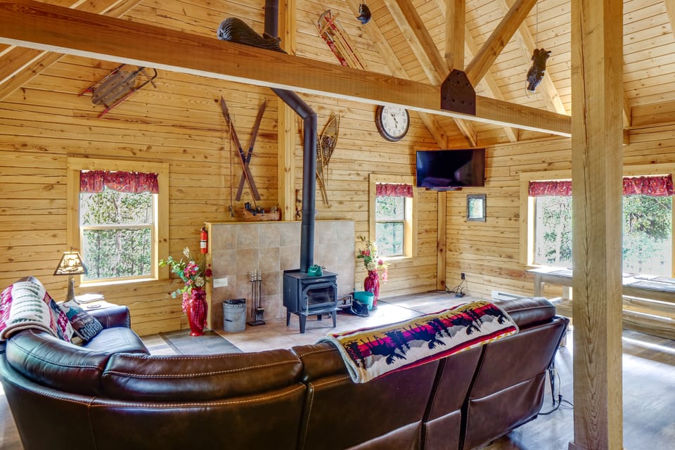 Pool Table & Peaceful Porch: Fairplay Retreat House in Park County
