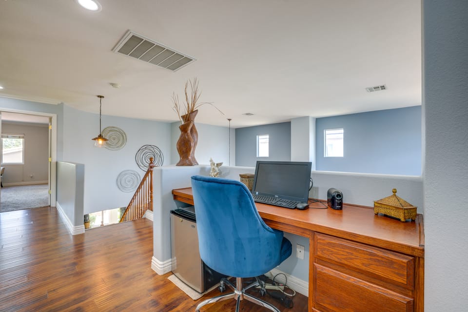Spacious Vegas Retreat < 10 Mi to the Strip! House in Paradise