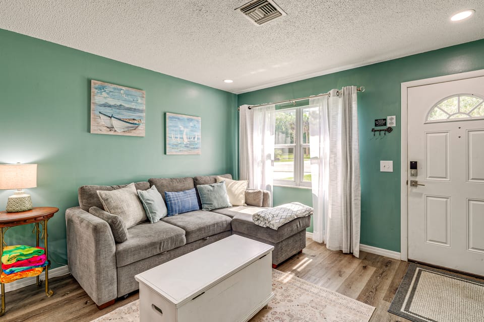 2 Nature Coast Units w/ Shared Courtyard Apartment in Florida