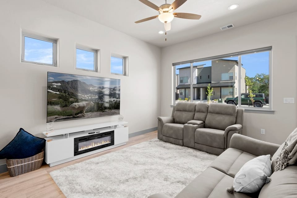 3 King Beds | 3 Baths | 2-Car Garage House in Poncha Springs