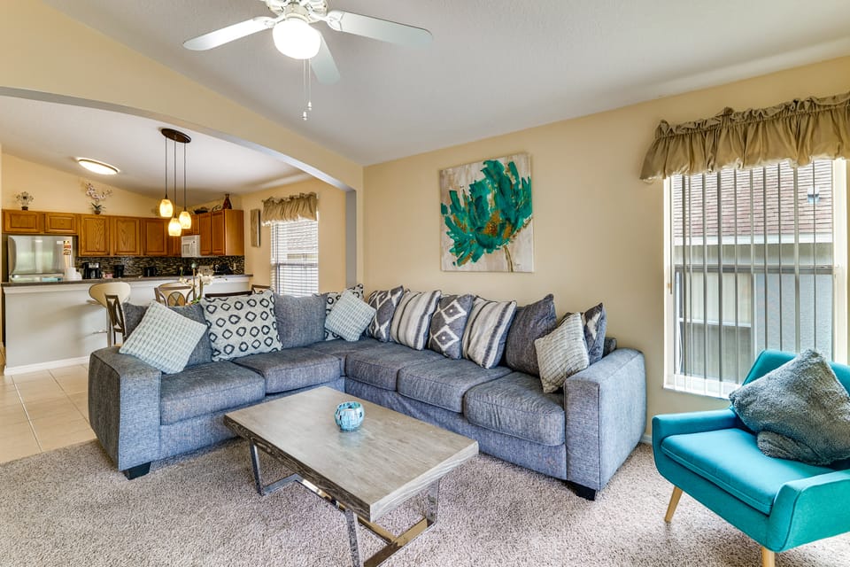 Heated Pool & Game Room! Family Hub 9 Mi to Disney House in Polk County