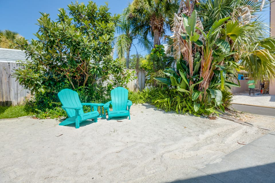 Flip-Flop to Beach & Flagler Ave! Breezy Getaway House in New Smyrna Beach