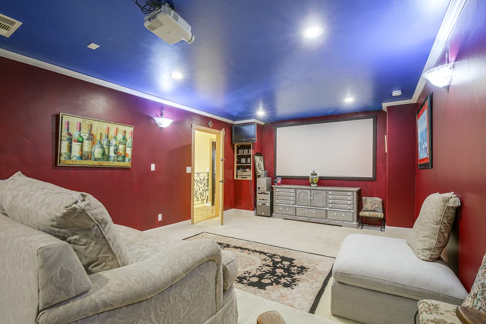 Lake Arrowhead Retreat w/ Game Loft & Media Room House in Lake Arrowhead