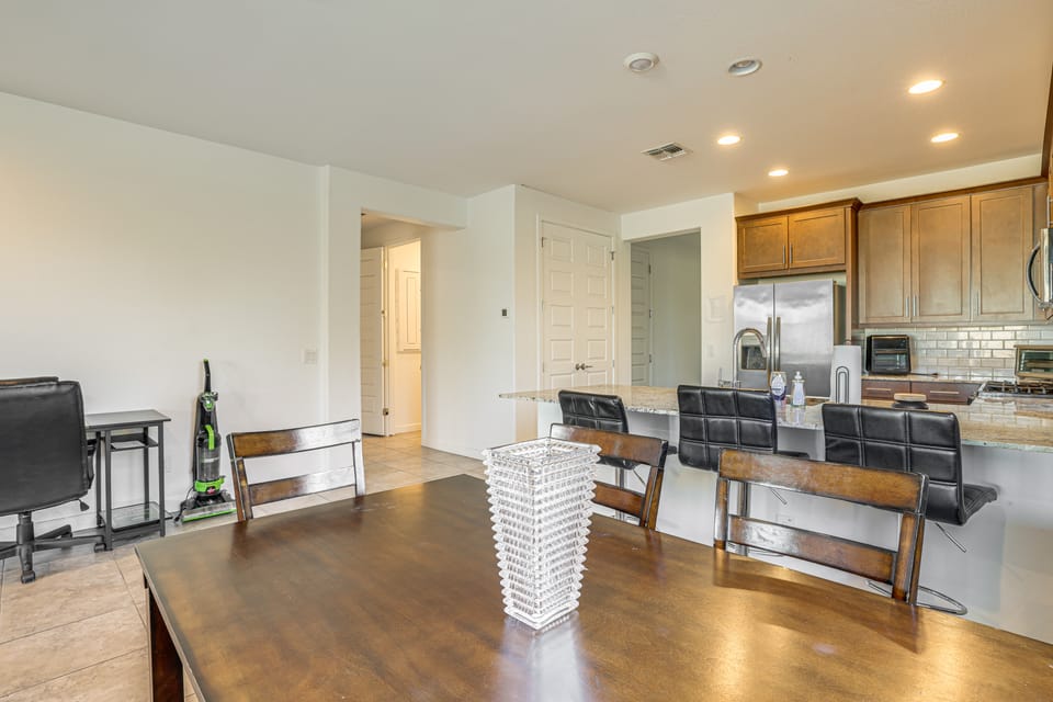 WFH-Friendly Phoenix Home w/ Easy Freeway Access House in Estrella Village