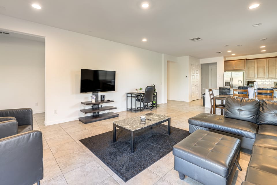 WFH-Friendly Phoenix Home w/ Easy Freeway Access House in Estrella Village