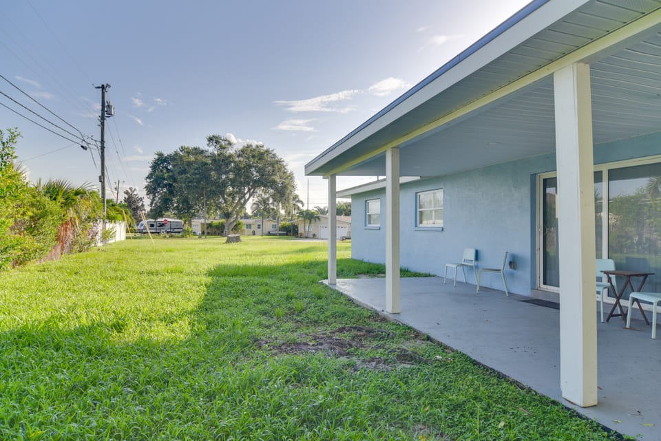 Suntan, Shop & Explore! Seminole Escape House in Bay Pines