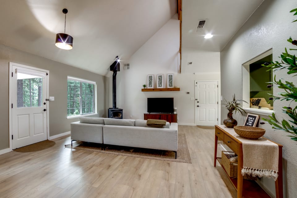 Horse-Friendly Escape w/ 400 Mi of Trails House in Sierra Nevada