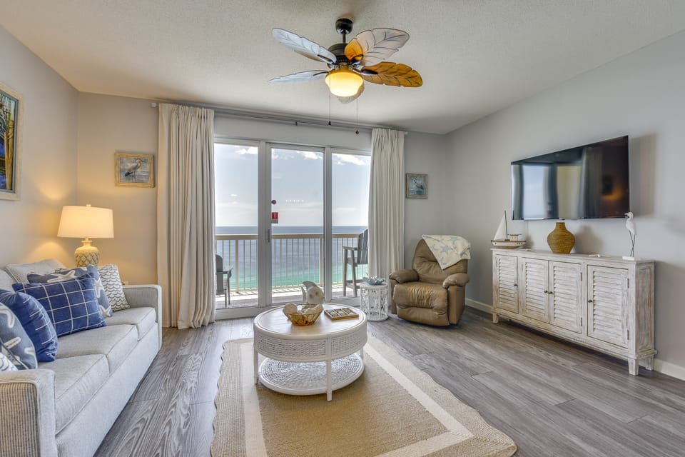 Gulf Views & Beach Access! 2 PCB Condos w/ Pool! Apartment in Lower Grand Lagoon
