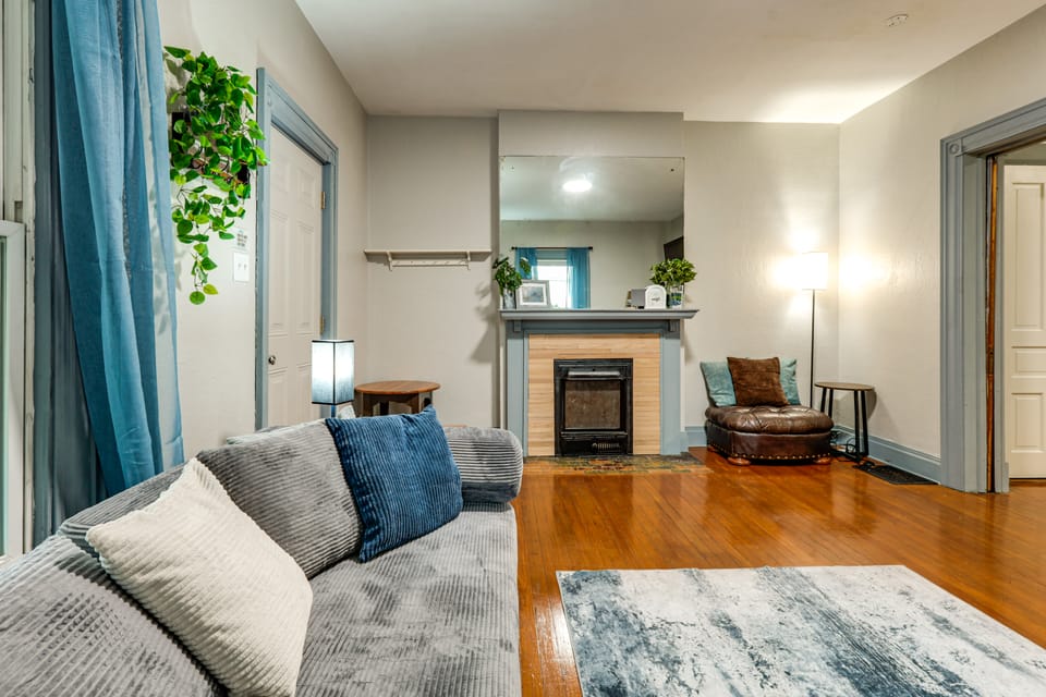 Walk to University & Hospital! Inviting Dayton Gem Apartment in Dayton