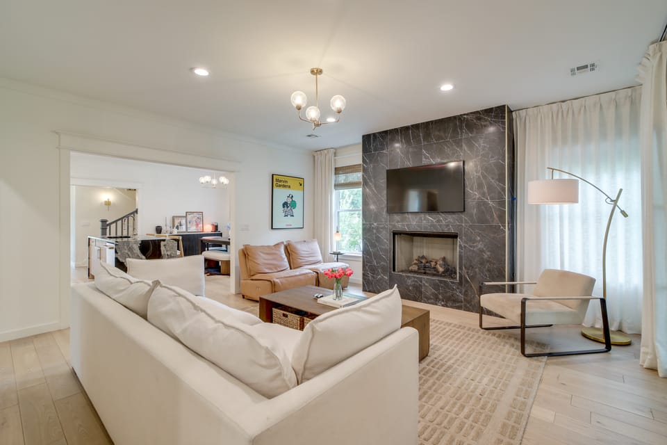 Walkable Rose District Retreat! 15 Mi to Tulsa House in Broken Arrow