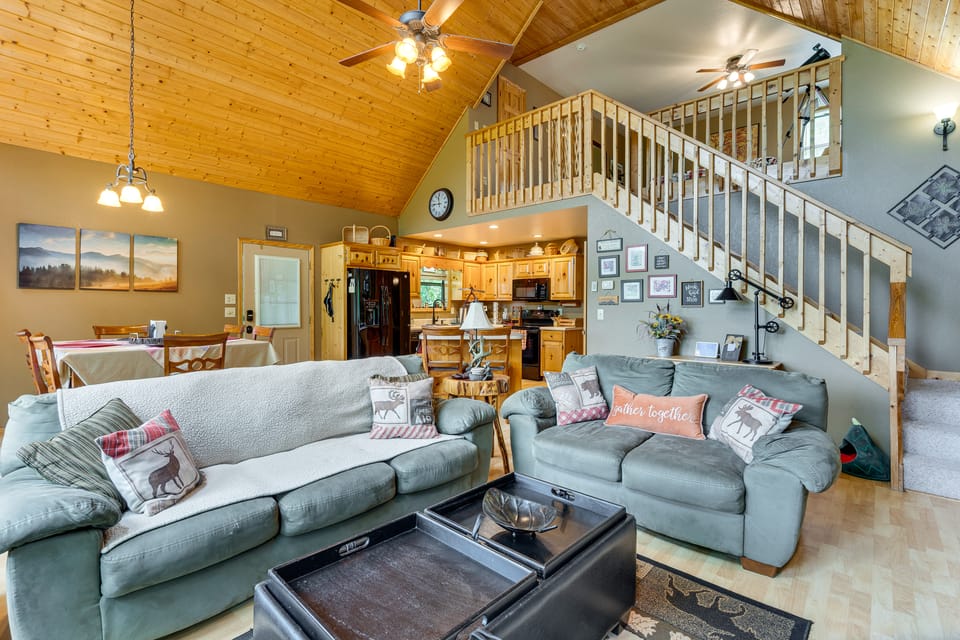 Family Friendly! Scenic Murphy Escape w/ Fire Pit House in North Carolina