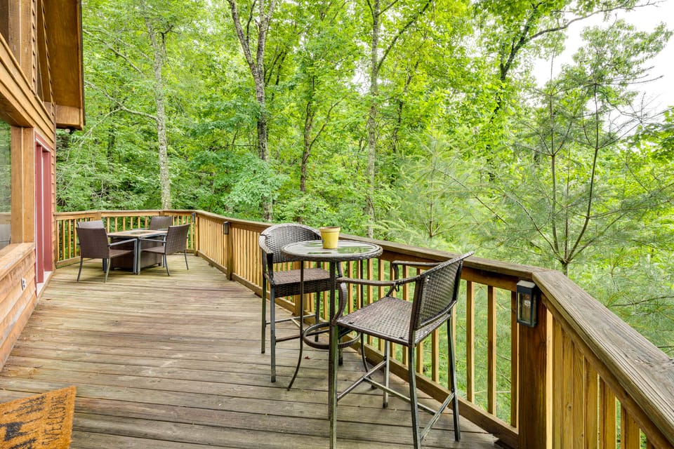 Family Friendly! Scenic Murphy Escape w/ Fire Pit House in North Carolina