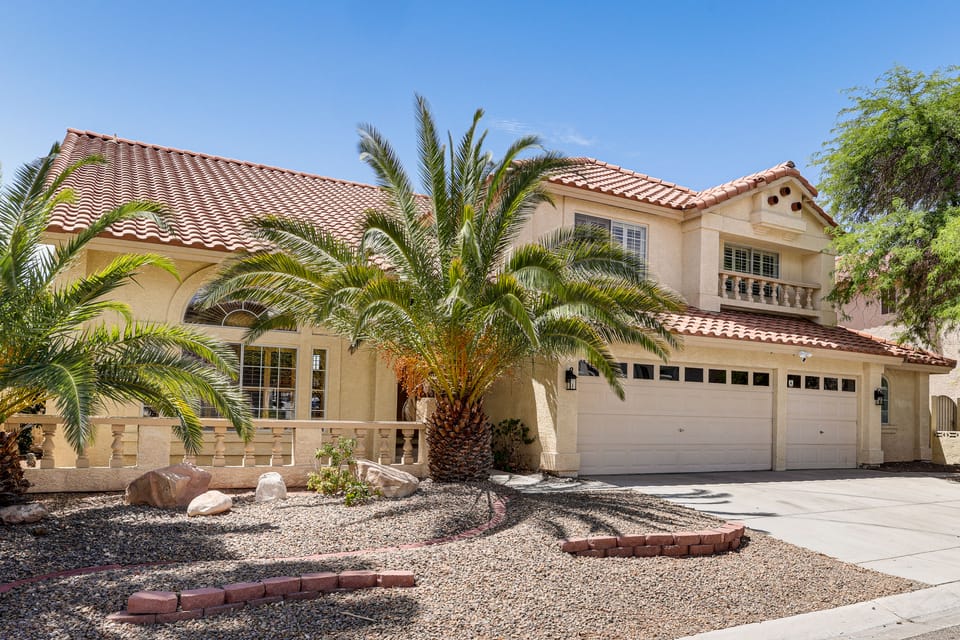 Poolside Chills, Casino Thrills! Las Vegas Getaway House in Spring Valley