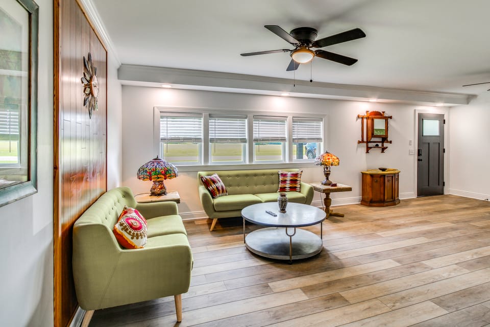 Great for Families! Dothan Getaway w/ Large Yard House in Dothan