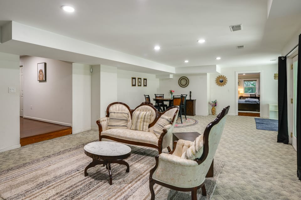 Gateway to DC, Waterfalls & More! McLean Apartment Apartment in McLean