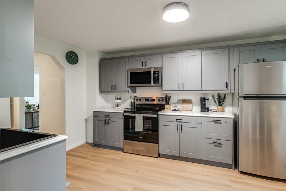Quiet Dayton Monthly Retreat, Near Hospitals House in Beavercreek