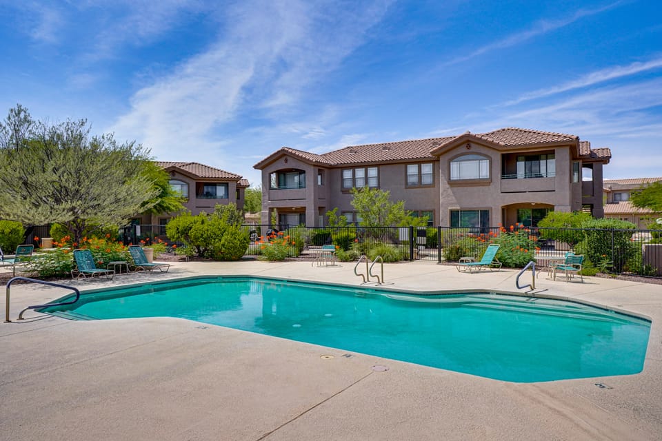 Pool & Hot Tub Access! Family Condo in Oro Valley Apartment in Oro Valley