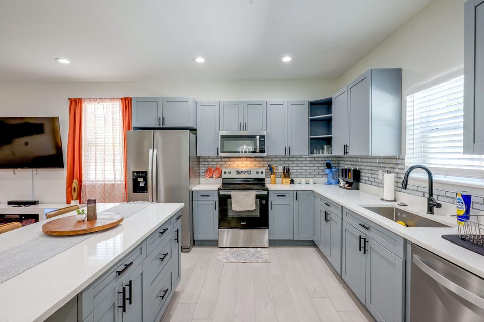 Family Gem w/ Pool Table! 8 Mi to NAS Jacksonville House in Jacksonville