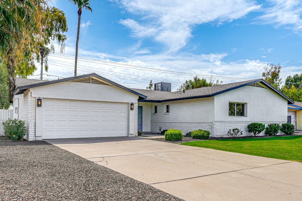 Private Home w/ Golf Course Views & Pool in Mesa! House in Mesa