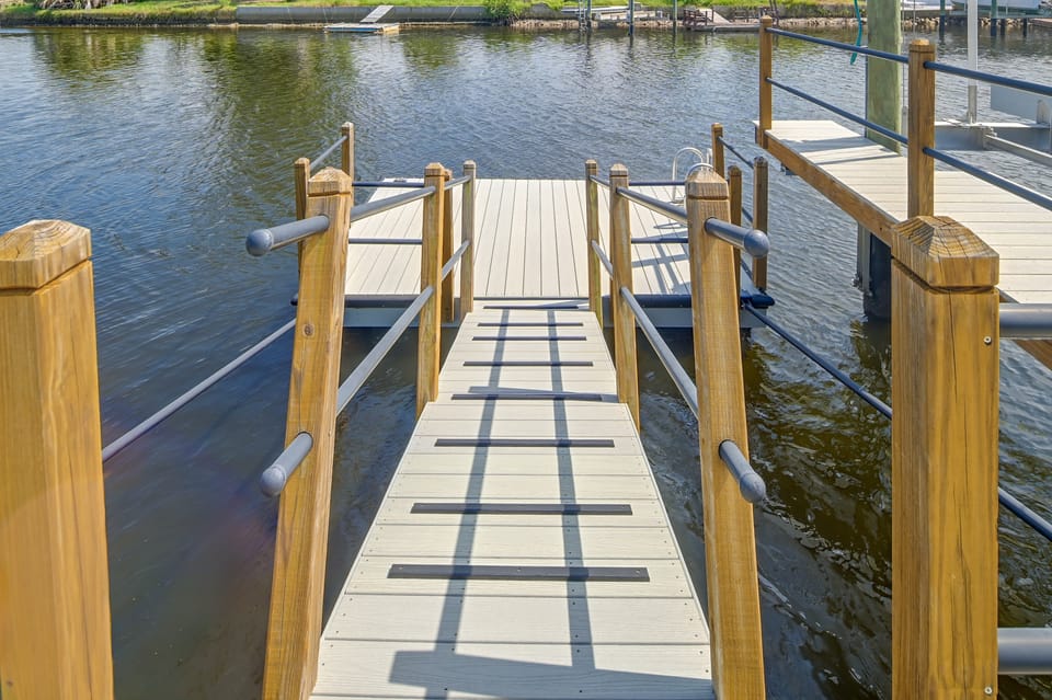 Waterfront Retreat w/ Boat Dock! Hudson Hideaway House in Hudson