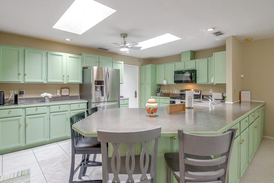 Golf, Beach, Parks! Palm Coast Family Home w/ Yard House in Palm Coast