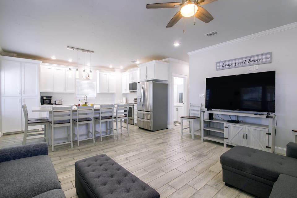 Private Dock, Pool Access:  Oceanfront Cottage Apartment in Port Isabel