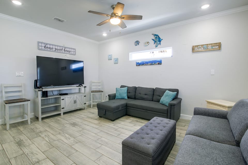 Private Dock, Pool Access:  Oceanfront Cottage Apartment in Port Isabel