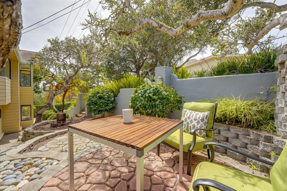 3/4 Mi to Carmel Beach! Walkable Extended Escape Apartment in Carmel by the Sea
