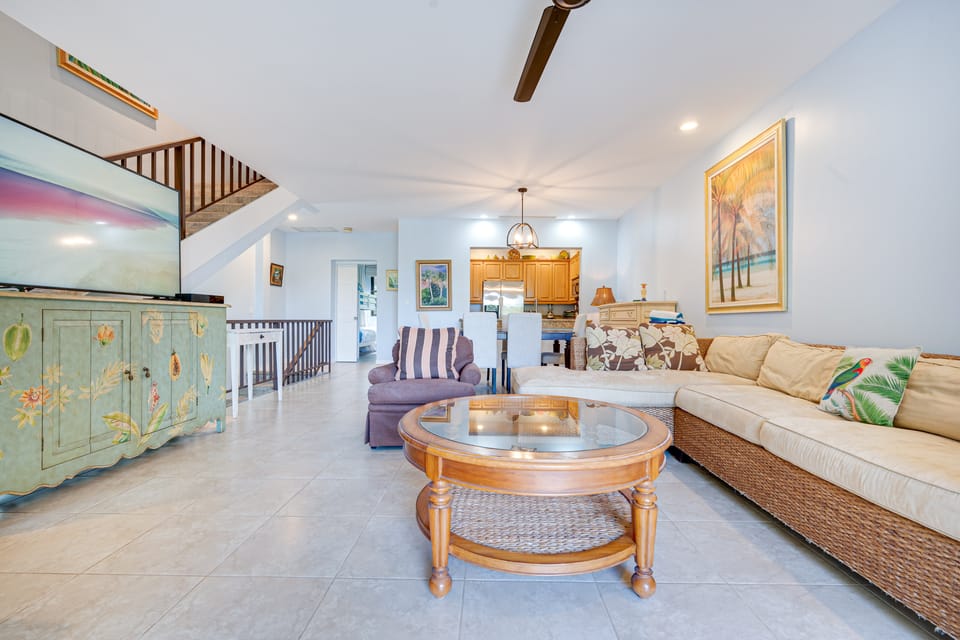 Pacifico Townhome w/ 4 Resort Pools & Beach Club! Apartment in Coco