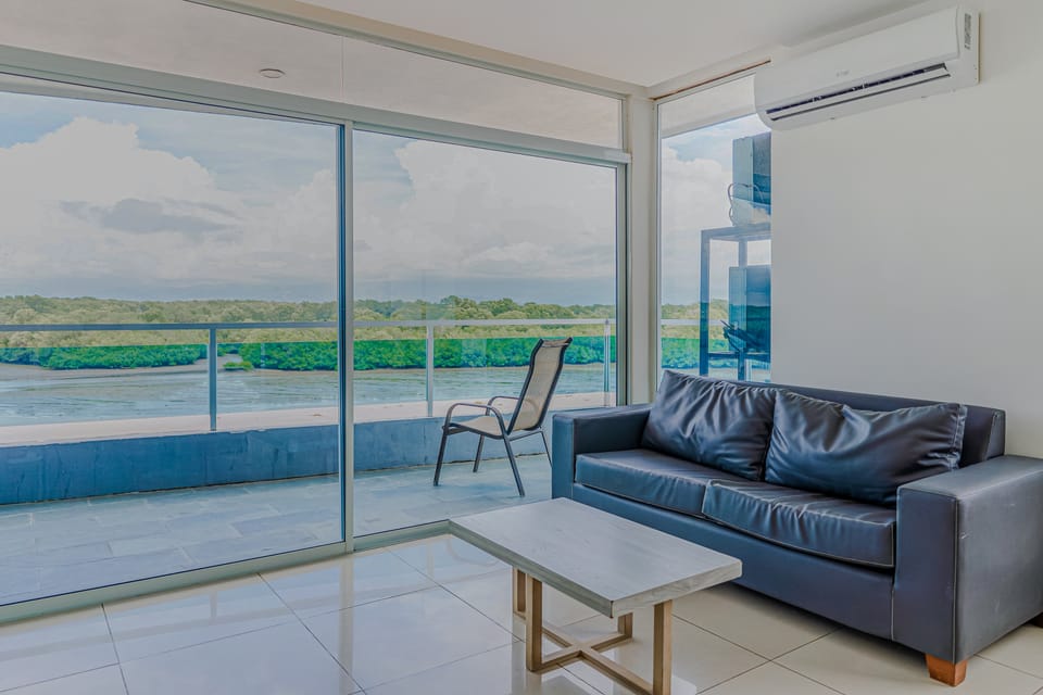 Ocean Views in El Roble: Pool & Gym Access! Apartment in Puntarenas Province