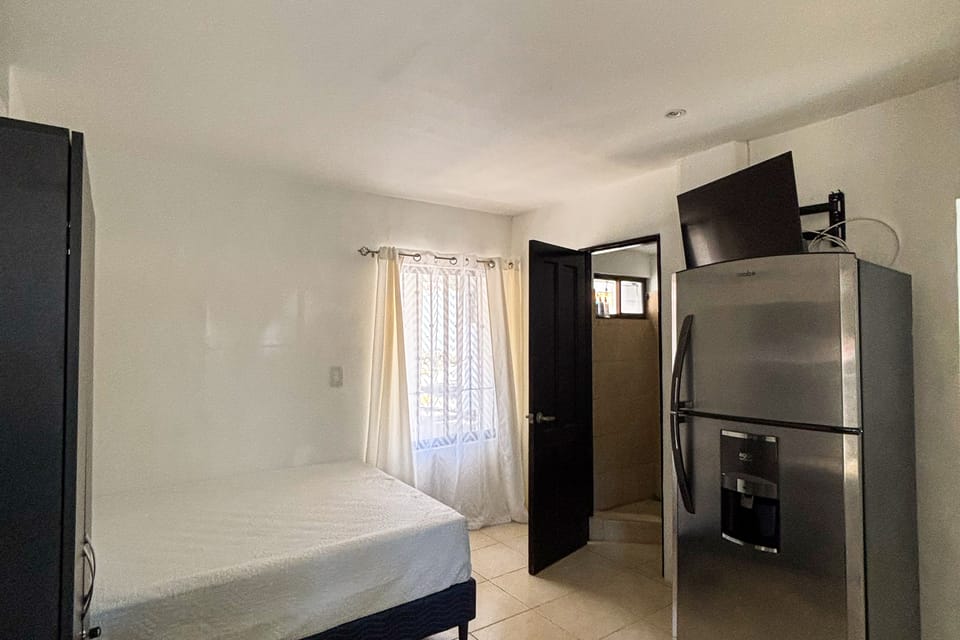Club Voca Studio w/ Resort-Style Pool + Near Beach Apartment in Coco