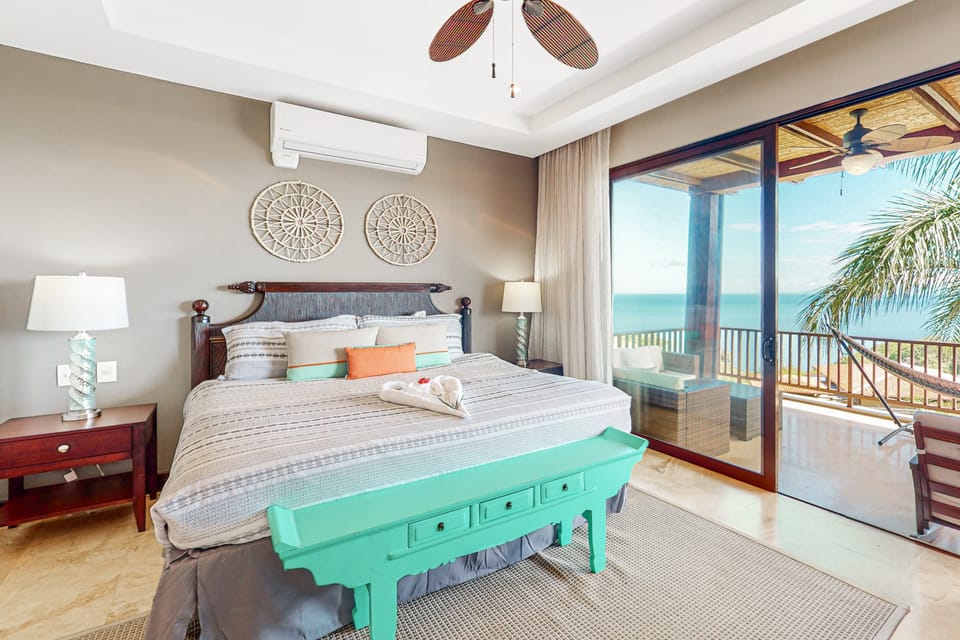 Ocotal Hilltop Condo: Ocean Views, Pool Access Apartment in Guanacaste Province