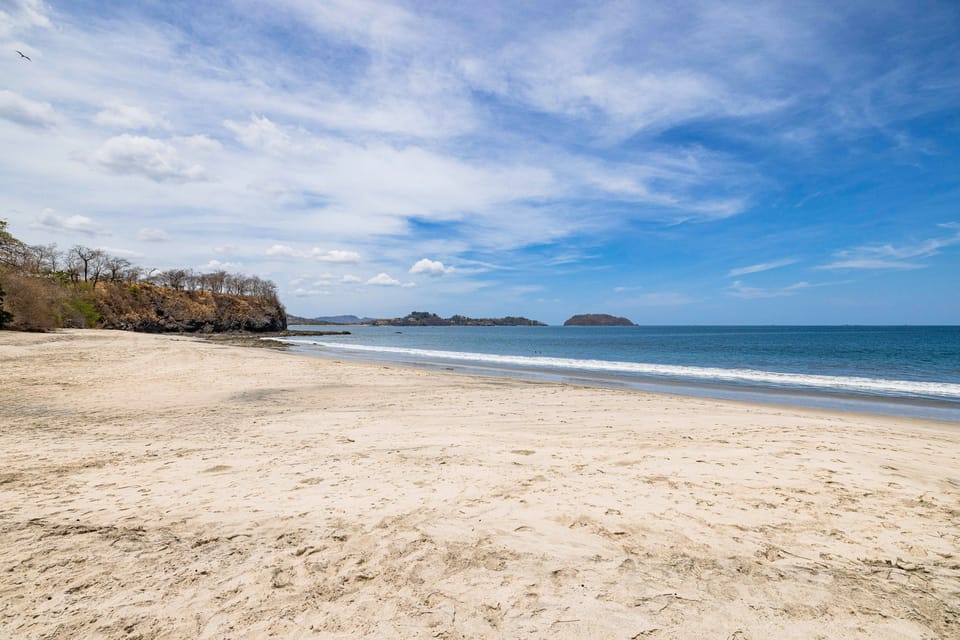 Walk to Playa Penca: Pool, Patio, W/D House in Guanacaste Province