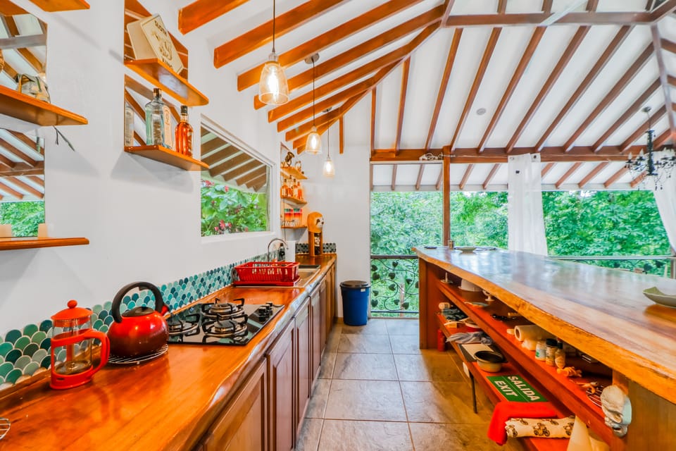 3 Bungalow Compound! Ojochal Oasis w/ Private Pool House in Puntarenas Province