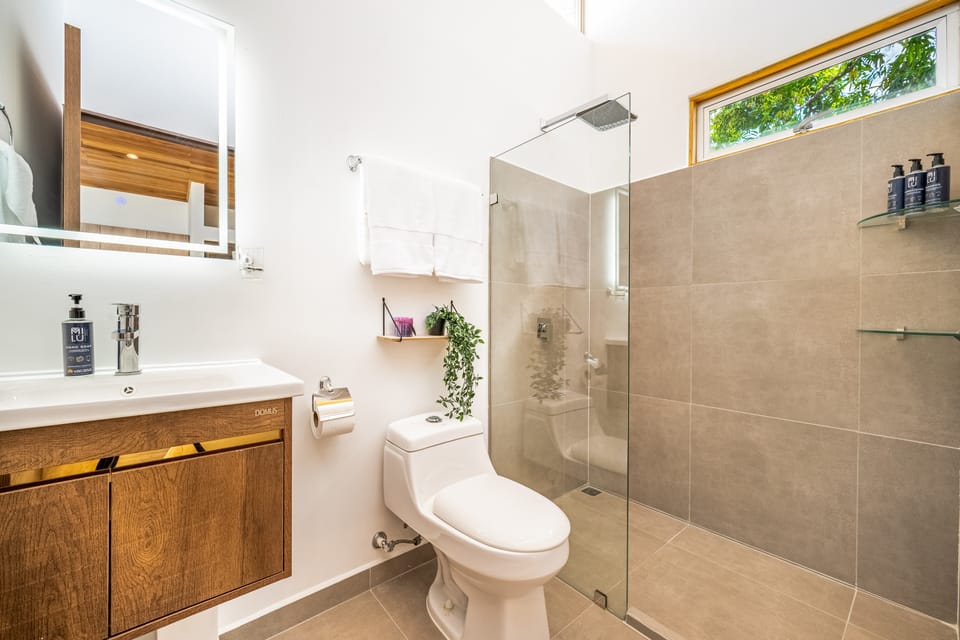 < 1 Mi to Playas del Coco: Studio w/ Pool Access! Apartment in Coco