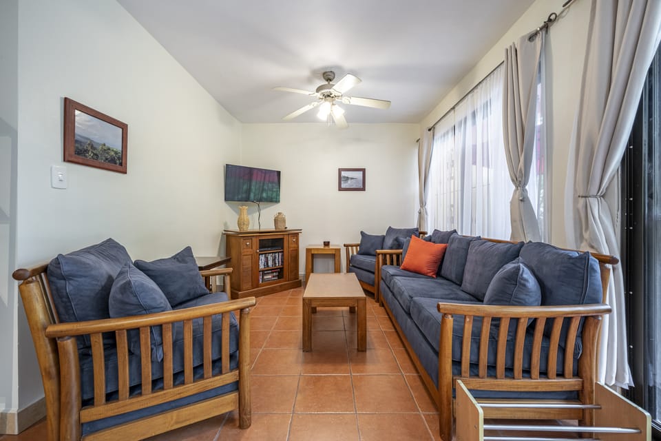Resort-Style Pool: Playa Ocotal Condo Near Beach! Apartment in Guanacaste Province