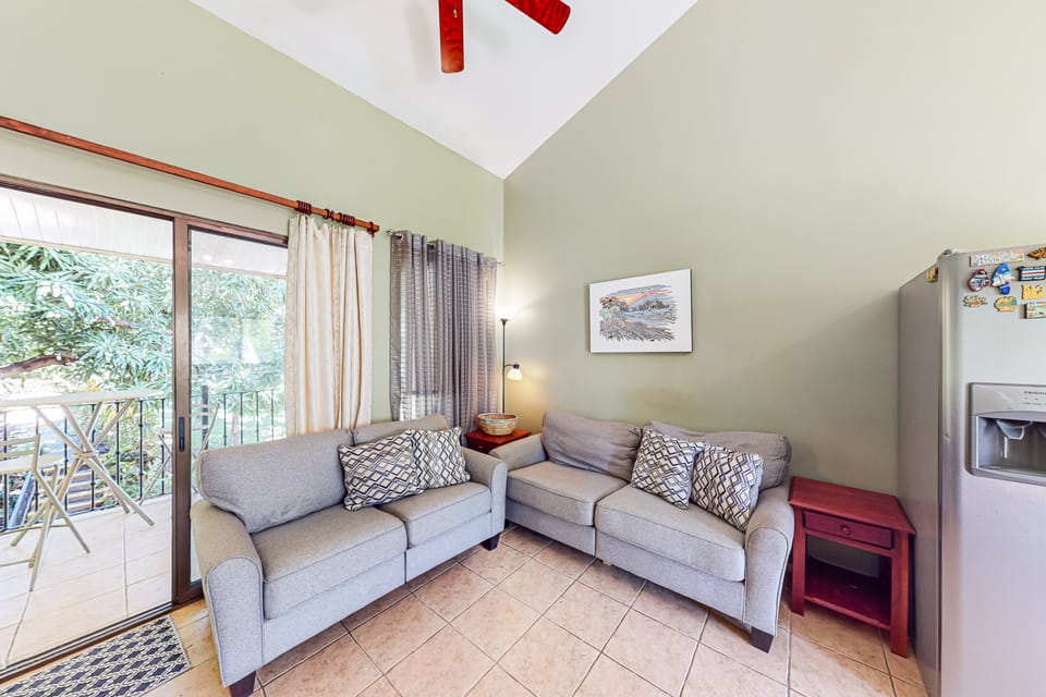 Playa Ocotal Condo w/ Pool: Walk to the Beach! Apartment in Guanacaste Province