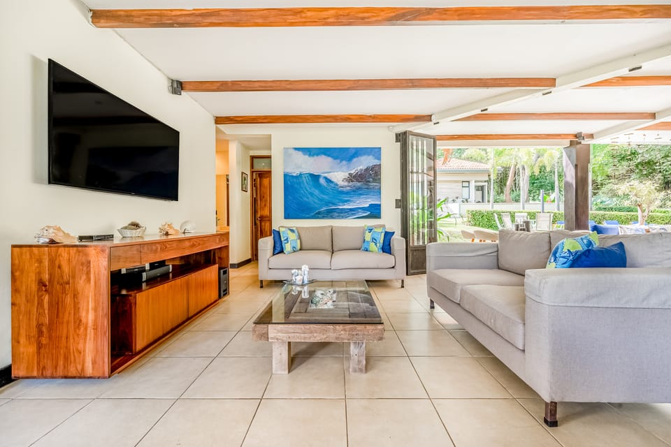 Private Pool, Luxe Patio: 4BR Carrillo Villa House in Guanacaste Province