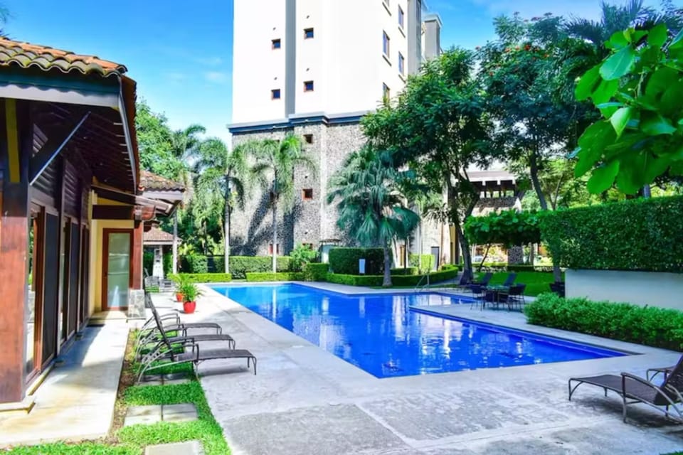 Playa Hermosa Penthouse: Ocean Views, 2 Pools Apartment in Guanacaste Province