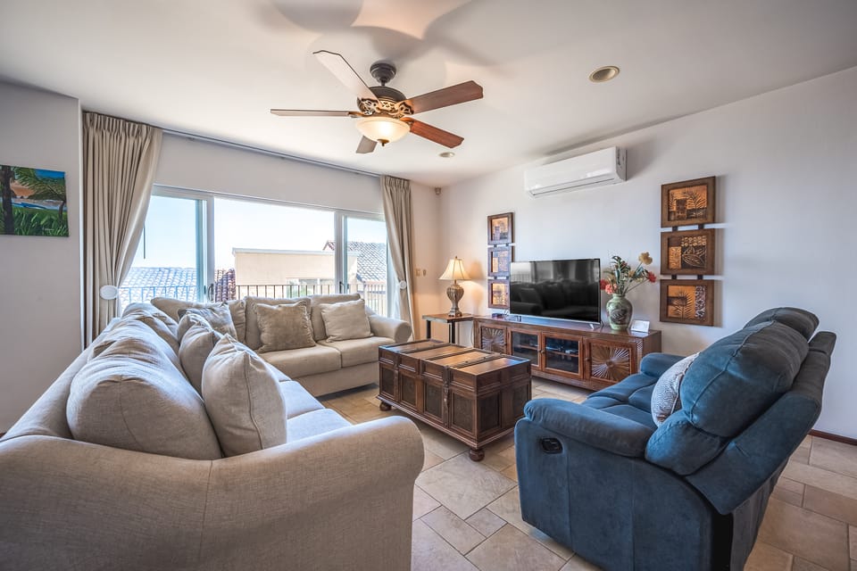 Relaxing 3BR Ocean-View Condo | 2 Balconies Apartment in Guanacaste Province