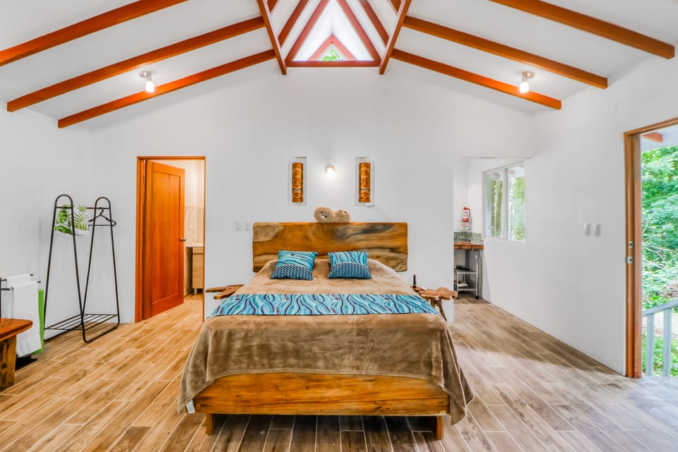 Secluded Ojochal Studio w/ Trails & Pool Access! Apartment in Puntarenas Province