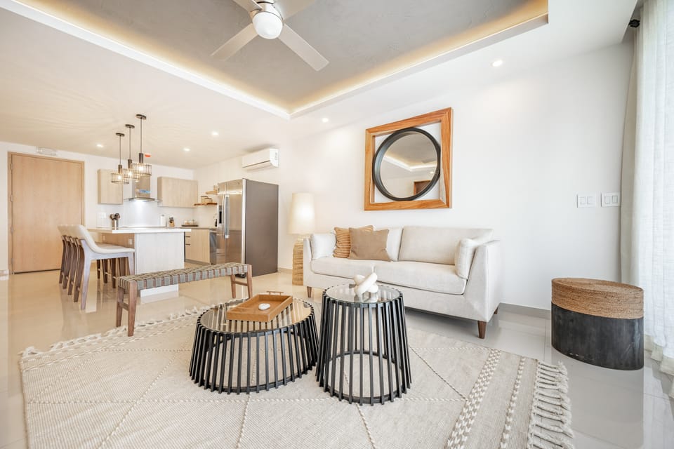 Ocean-View Tamarindo: Community Pool Access Apartment in Tamarindo